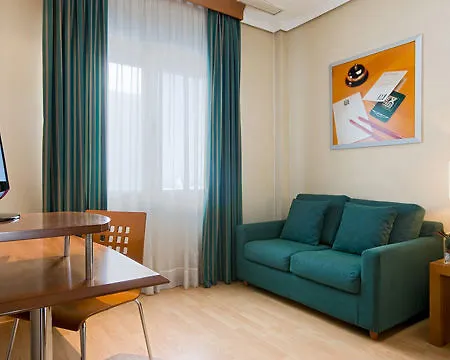 Hotell Nh San Pedro De Alcantara 3*