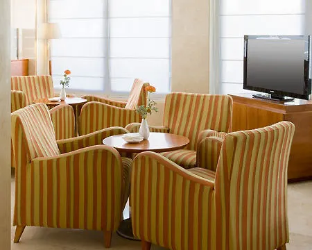 Nh San Pedro De Alcantara 3* 马尔韦利亚